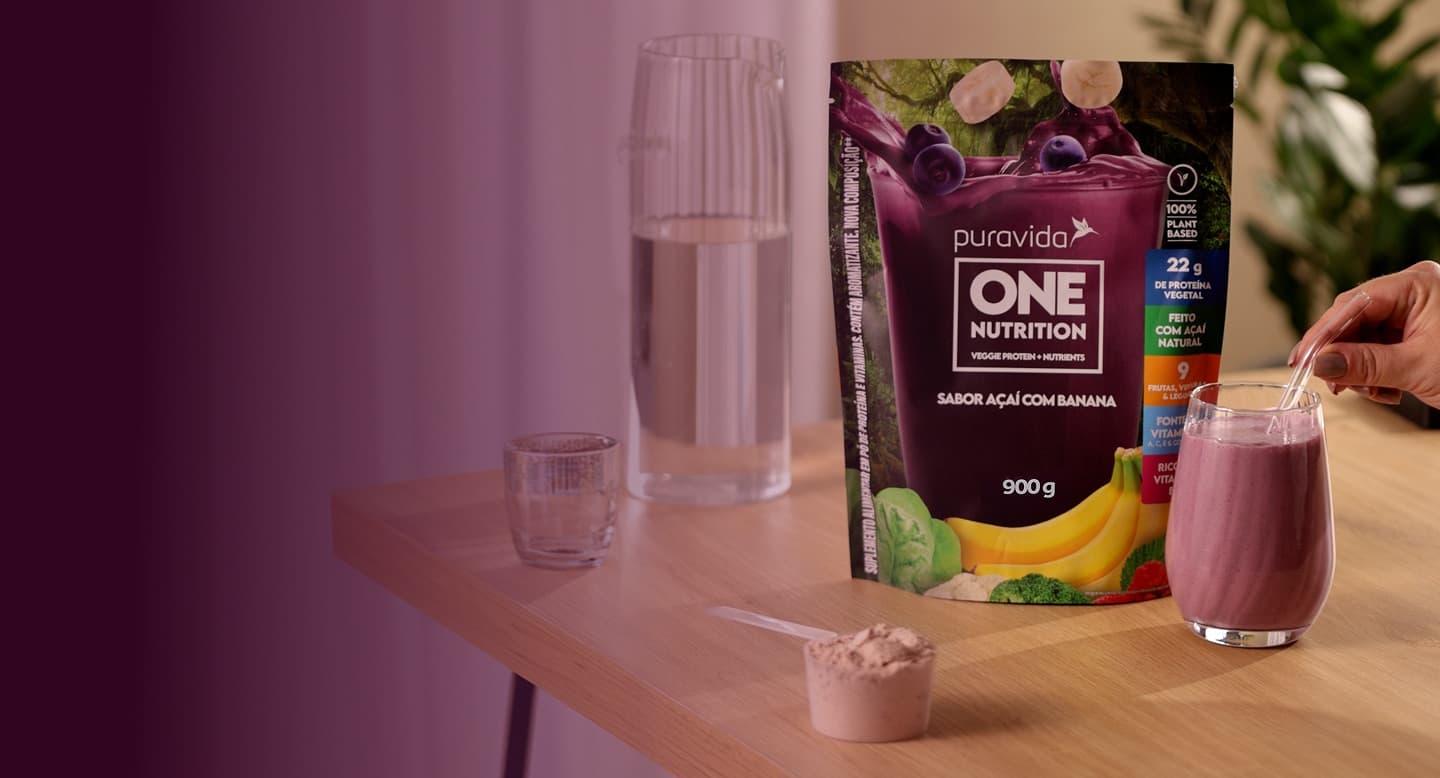 Pouch One Nutrition açaí com copo e scoop