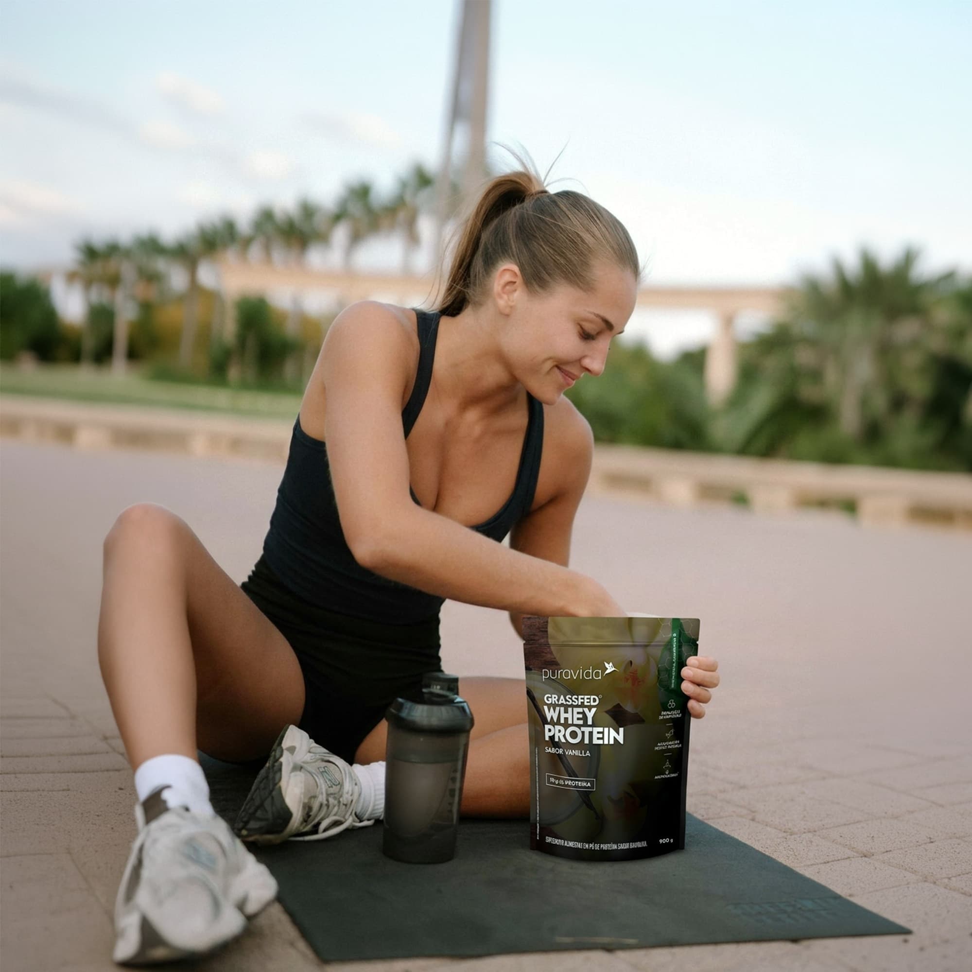 Mulher se exercitando com Whey Vanilla