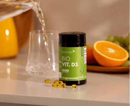 Caixa e pote de Bio Vit. D3 sobre a bancada